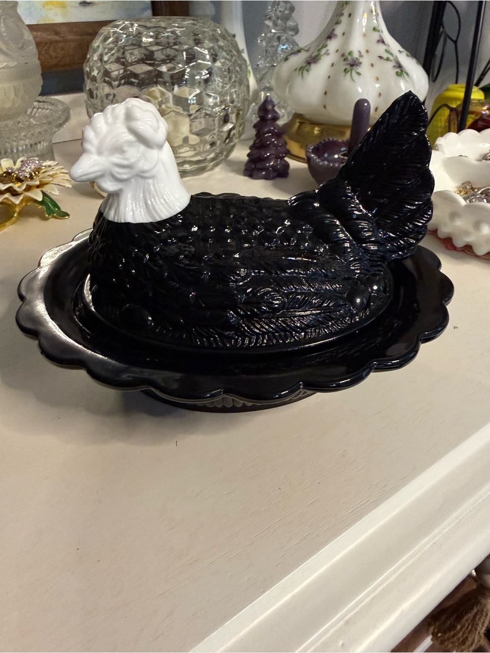 Vintage Mosser black amethyst with white head hen on nest